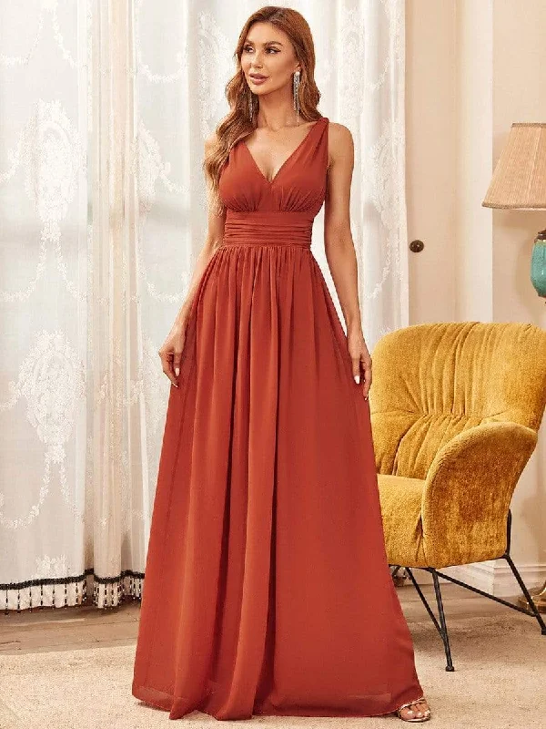 Elegant Sleeveless V-Neck Semi-Formal Maxi Chiffon Bridesmaid Dress