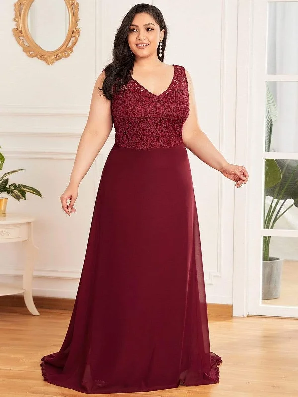 Sleeveless Lace V-Neck Floor-length Plus Size Evening Dress